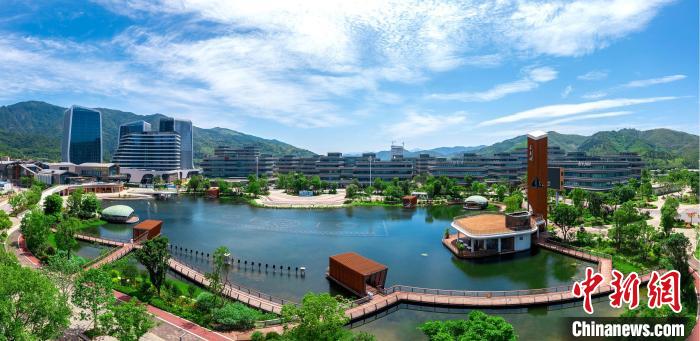 未來(lái)城作為龍巖中心城區(qū)——新羅區(qū)的重要增長(zhǎng)極，總規(guī)劃面積5055畝?！⌒铝_區(qū)融媒體中心供圖