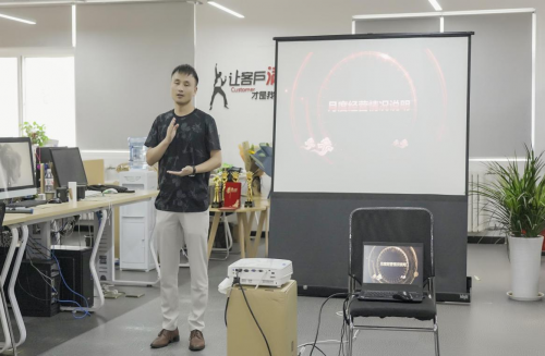 西安中領(lǐng)開展企業(yè)文化日活動(dòng)，慶?？缇充N售業(yè)績(jī)逐年上升