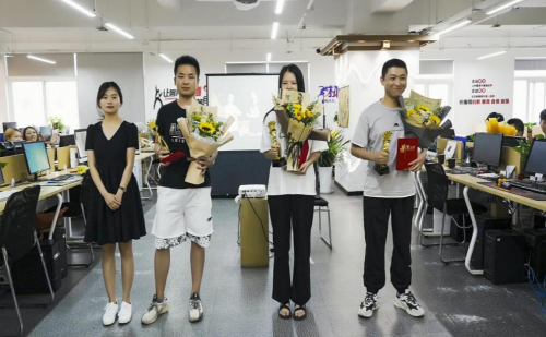 西安中領(lǐng)開展企業(yè)文化日活動(dòng)，慶?？缇充N售業(yè)績(jī)逐年上升