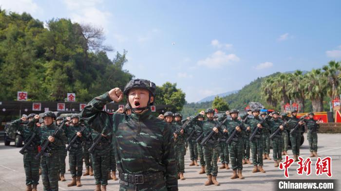 9月2日，特戰(zhàn)隊員立下錚錚誓言。　張陳宇 攝