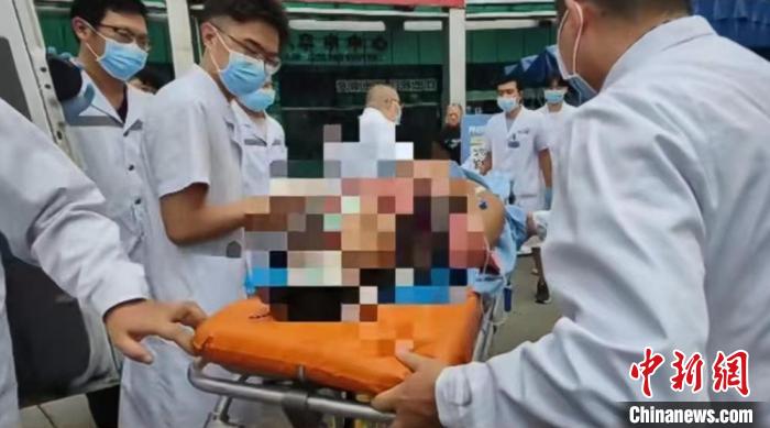 四川瀘定6.8級地震:首批重傷員已陸續(xù)轉至雅安開展救治