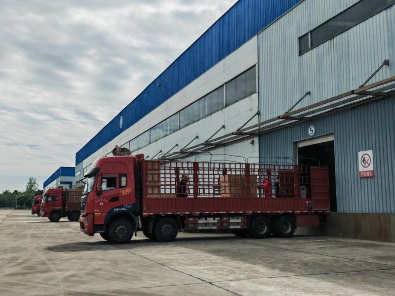 四川省向地震災(zāi)區(qū)緊急調(diào)配救災(zāi)物資。(四川省應(yīng)急管理廳供圖)