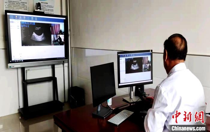 青海西寧就醫(yī)新體驗(yàn):“互聯(lián)網(wǎng)+”遠(yuǎn)程推“病人不動(dòng)、醫(yī)生移動(dòng)”