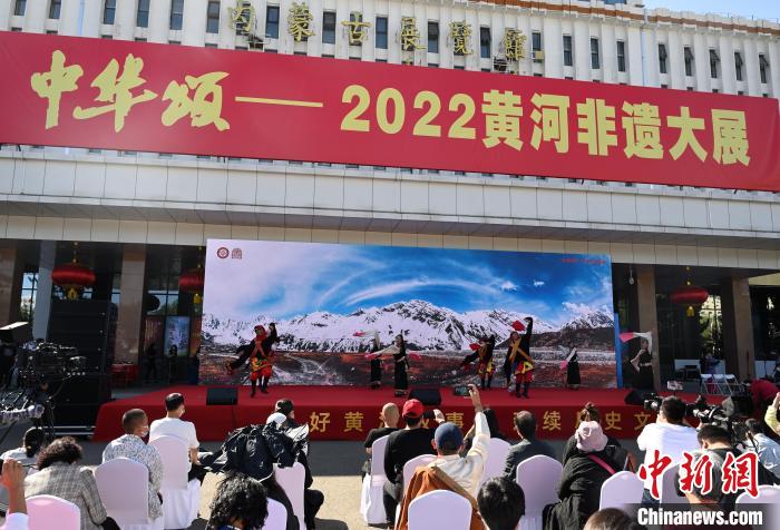 “中華頌--2022黃河非遺大展”內(nèi)蒙古開(kāi)展