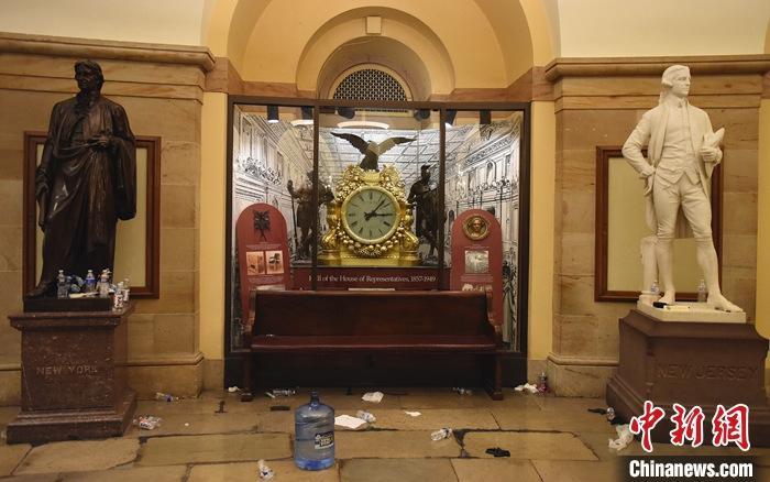資料圖：2021年1月6日，騷亂過后的美國國會大廈。 <a target='_blank' href='/'>中新社</a>記者 陳孟統(tǒng) 攝