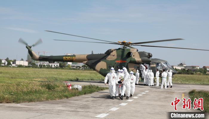 西部戰(zhàn)區(qū)總醫(yī)院一體化收治瀘定地震傷員?！∥鞑繎?zhàn)區(qū)總醫(yī)院供圖