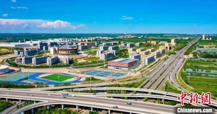 晉中大力推進城市建設(shè)?！x中市委宣傳部 攝