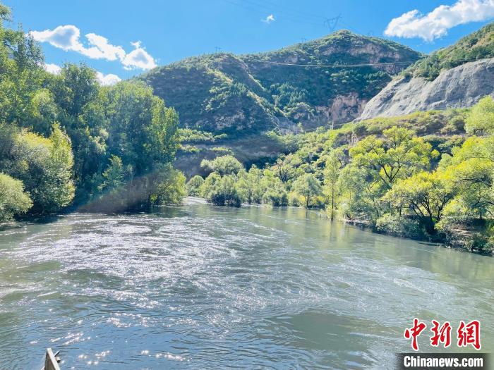 永定河北京段秋季集中生態(tài)補水正式開啟?！「饿卫?攝