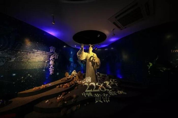 鷹潭世界眼鏡博物館內(nèi)黃帝塑像。圖片來源：臺(tái)灣《經(jīng)濟(jì)日?qǐng)?bào)》