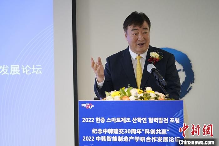 圖為中國(guó)駐韓國(guó)大使邢海明致辭。 劉旭 攝