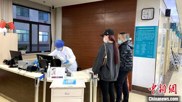 山東醫(yī)療機(jī)構(gòu)推出夜間門(mén)診服務(wù)滿(mǎn)足患者看病需求