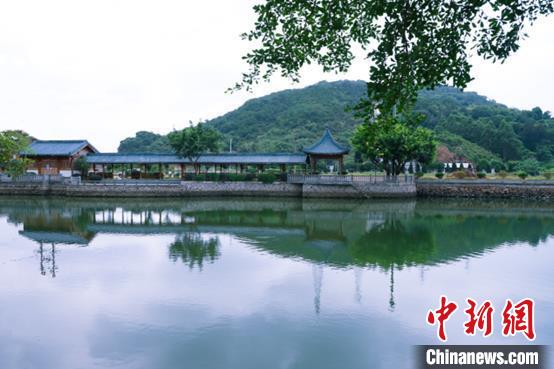 圖為連江縣新村貌?！∵B江縣融媒體中心供圖