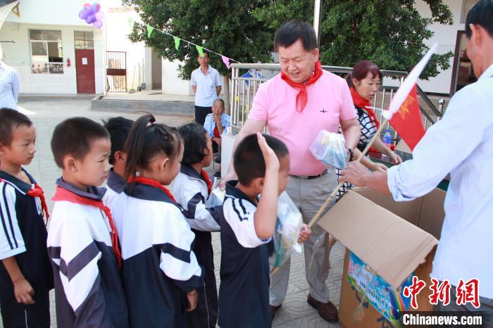 臺胞謝明昌筑夢云南回饋沃土助力鄉(xiāng)村振興