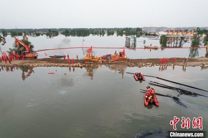 潰口封堵現(xiàn)場。 中國安能集團(tuán) 供圖