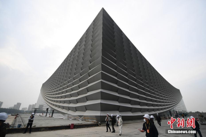 10月13日，中共二十大新聞中心為境內(nèi)外記者組織北京城市副中心參觀采訪活動(dòng)。 <a target='_blank' href='/'>中新社</a>記者 田雨昊 攝