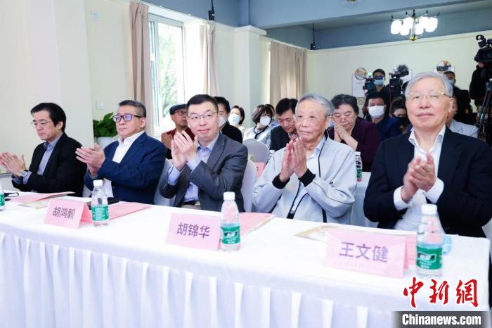 多年來，長三角(仲景)中醫(yī)藥滋補(bǔ)養(yǎng)生節(jié)因“公益性、科學(xué)性、普及性”而廣受民眾歡迎，數(shù)萬人次獲益?！?長三角中醫(yī)藥學(xué)會(huì)聯(lián)盟供圖