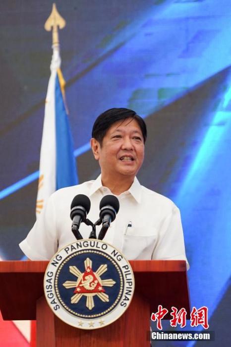 圖為菲律賓總統(tǒng)馬科斯出席儀式并致辭。 <a target='_blank' href='/'>中新社</a>記者 張興龍 攝