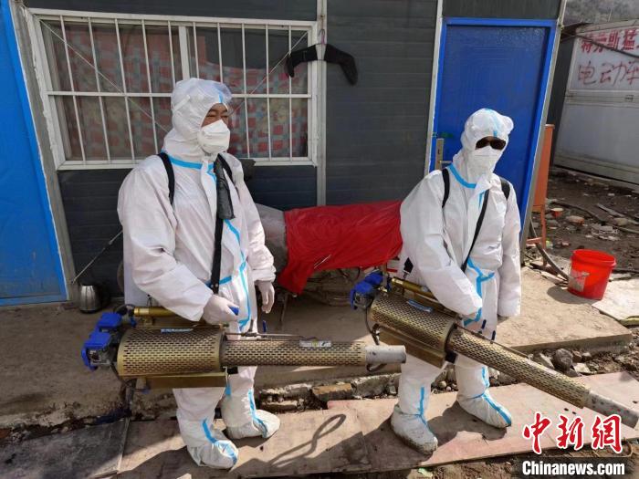 李曉艷希望通過志愿者工作，言傳身教，成為孩子們的榜樣。　李曉艷提供