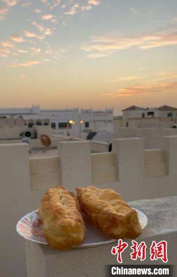 有了油條膨松劑，范艷濤的同事們再次吃上了油條。　受訪者供圖