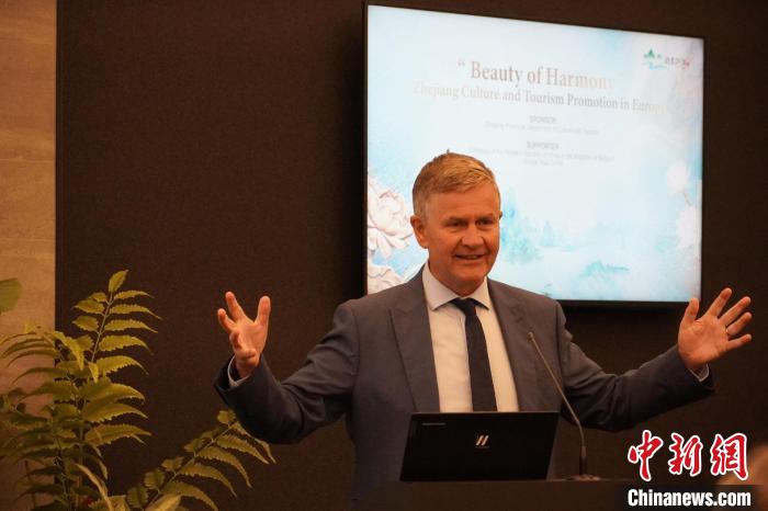 聯(lián)合國前副秘書長、聯(lián)合國環(huán)境規(guī)劃署前執(zhí)行主任埃里克·索爾海姆分享了對(duì)南宋時(shí)期浙江歷史文化的認(rèn)識(shí)?！≌憬∥幕吐糜螝W洲推廣中心供圖