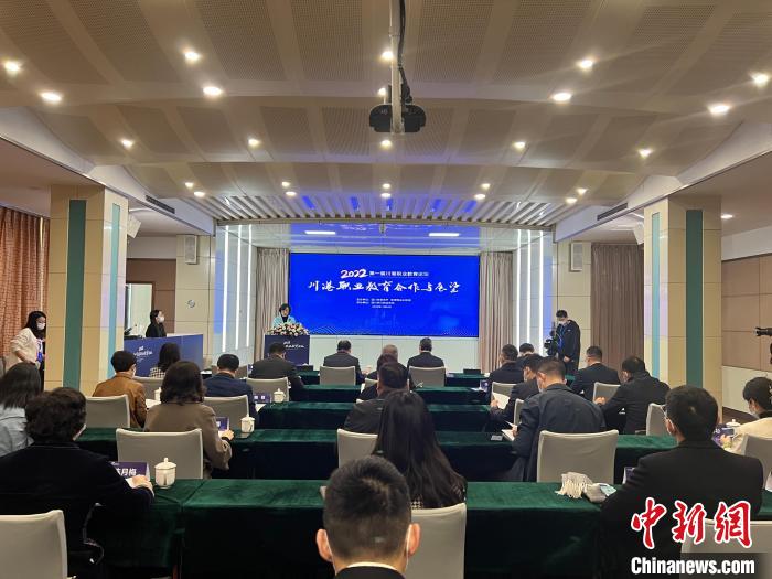 活動(dòng)現(xiàn)場(chǎng)?！≡酪劳?攝