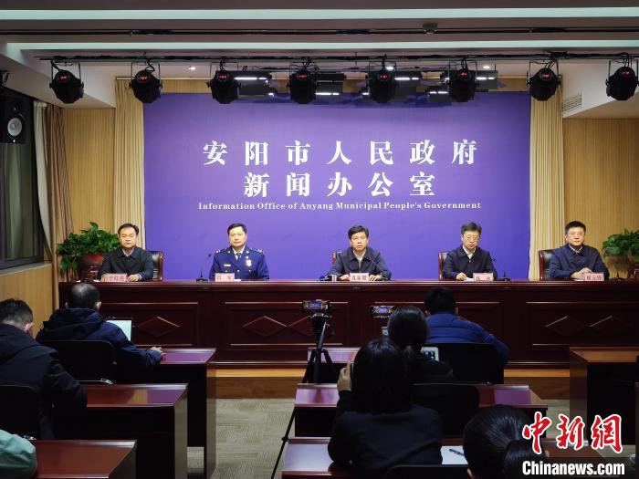 河南安陽(yáng)組成專門工作小組對(duì)火災(zāi)遇難者家屬安撫救助