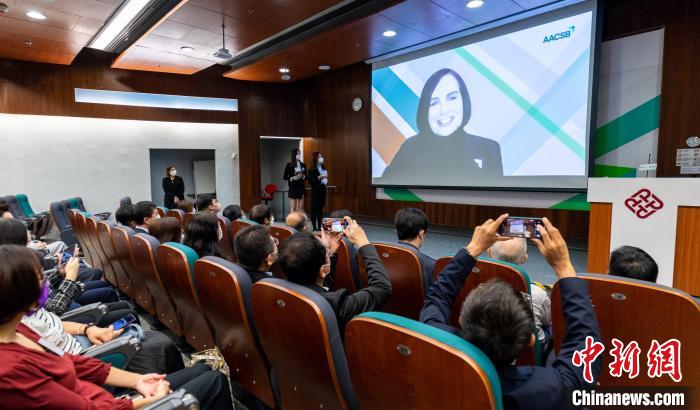 香港理工大學(xué)專業(yè)進(jìn)修學(xué)院獲得國際商管學(xué)院促進(jìn)協(xié)會(huì)認(rèn)證