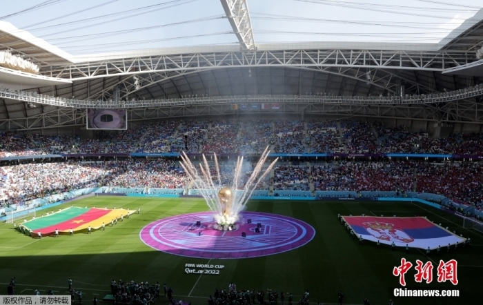 北京時(shí)間11月28日，卡塔爾世界杯小組賽G組第2輪，喀麥隆隊(duì)對(duì)陣塞爾維亞隊(duì)的比賽正式打響。