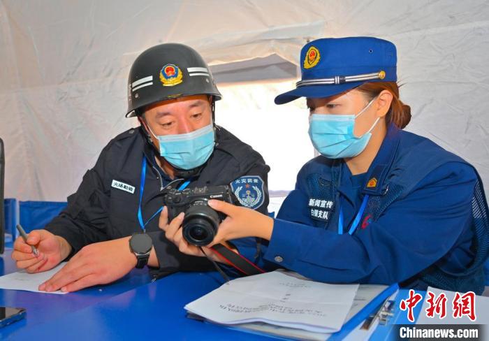 甘肅白銀“火調(diào)工匠”：不放過每個細(xì)節(jié)練就“火眼金睛”