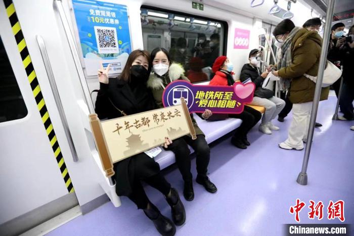 圖為西安地鐵6號(hào)線?！∥靼彩熊壍澜煌瘓F(tuán) 供圖