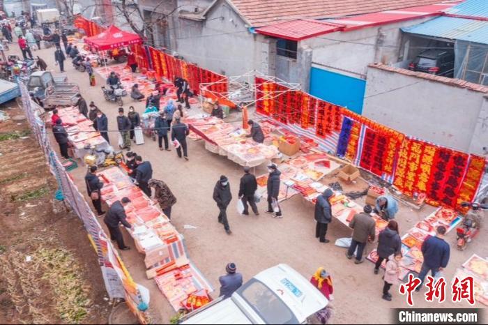圖為山東日照夏莊大集。　陳光金 攝