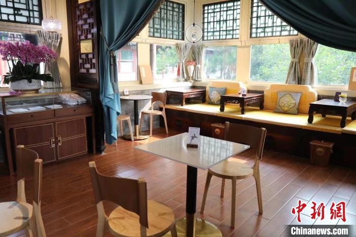 圖為頤和園“頤啡咖啡”?！”本┦泄珗@管理中心供圖