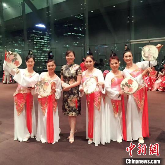 盡管長期生活在國外，朱興宇一直認(rèn)為，自己有一份連接中國與世界的責(zé)任?！”徊稍L人供圖