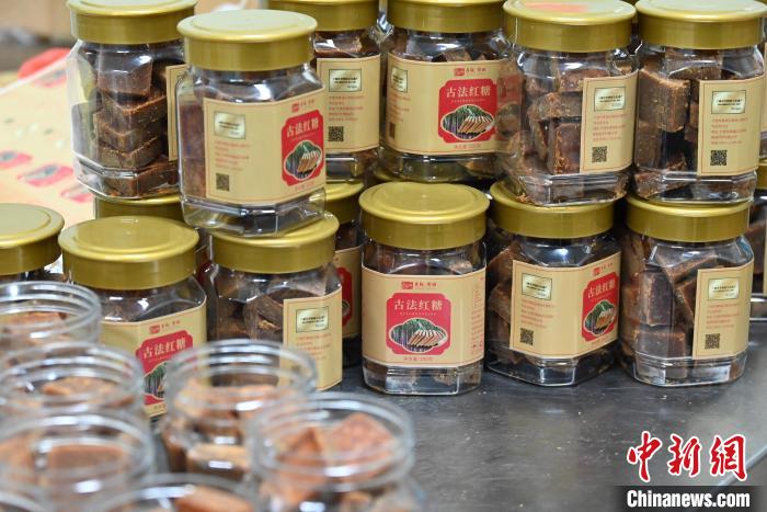 古法紅糖成品。　余汕康 攝