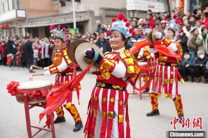 千年古村落山西省運城市新絳縣泉掌村熱鬧非凡?！∥淇〗?攝