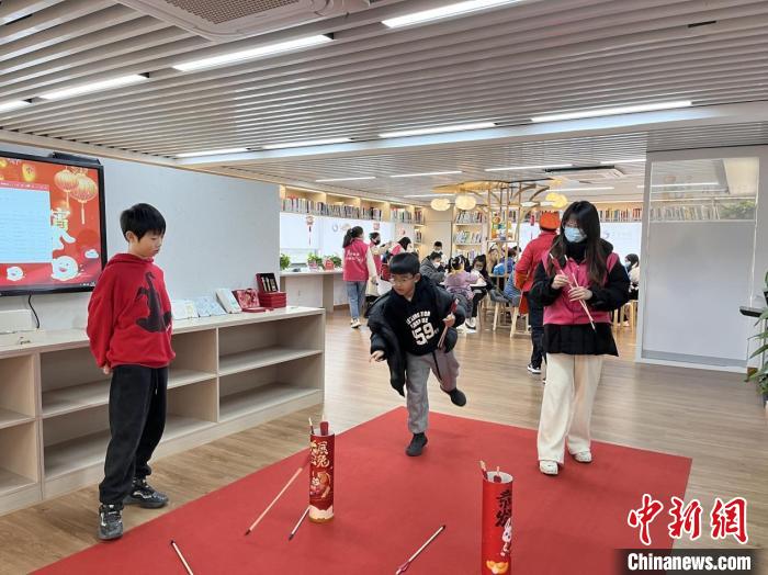 在甬臺胞投壺現(xiàn)場?！￡R緒獻供圖