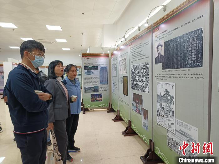 “漳州市‘科舉制度在臺(tái)灣——臺(tái)灣進(jìn)士專題展’縣區(qū)巡展第一站龍文站”活動(dòng)現(xiàn)場?！×握涿?攝