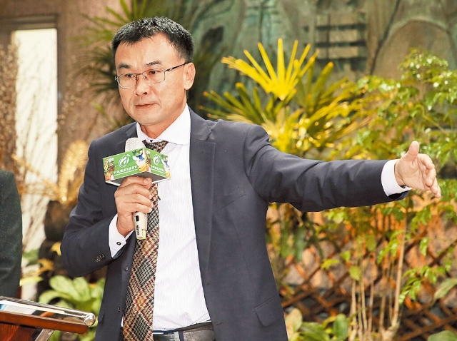 近日因雞蛋漲價，島內(nèi)民眾對臺當(dāng)局農(nóng)業(yè)部門負(fù)責(zé)人陳吉仲越來越不滿。（圖源：臺灣“中時新聞網(wǎng)”）