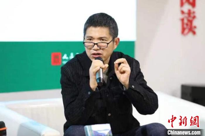 作者成君憶 人民文學(xué)出版社供圖