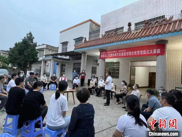 “夜話”等基層治理新模式成為疏通民生難點(diǎn)、推進(jìn)鄉(xiāng)村振興的一大載體?！】讈喅?攝