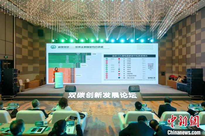 圖為主題演講?！≠∮?攝