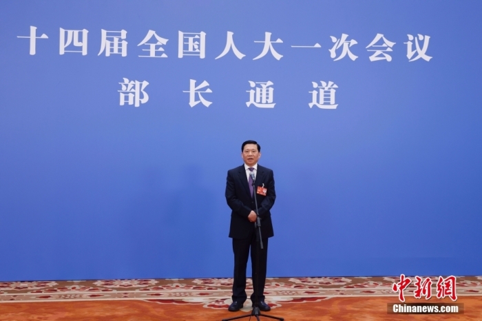 圖為應(yīng)急管理部部長王祥喜接受媒體采訪。<a target='_blank' href='/'>中新社</a>記者 韓海丹 攝