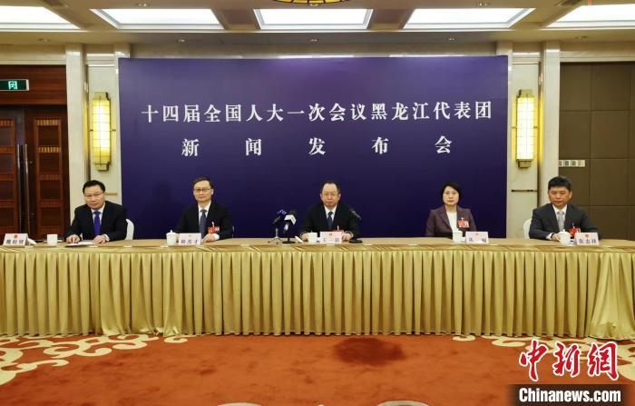 （兩會聲音）直言短板、自信代言，人大代表熱議中國“五大安全”