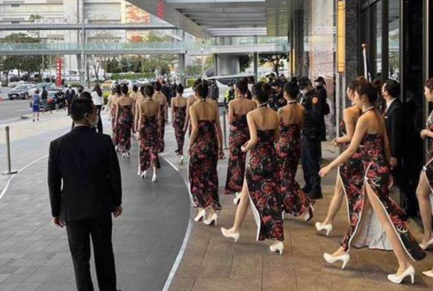 “明仁會”高調辦春酒，引來臺北市警方重兵看管