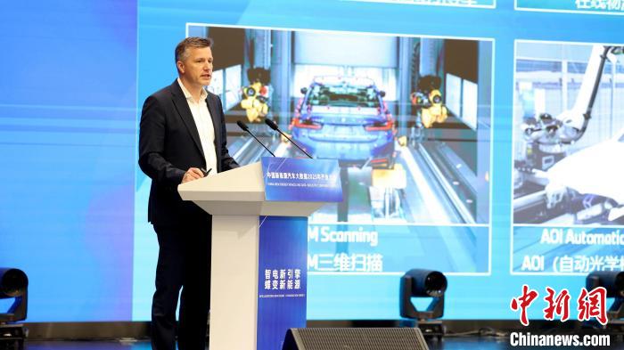 主旨演講?！¤F西區(qū)委宣傳部 攝