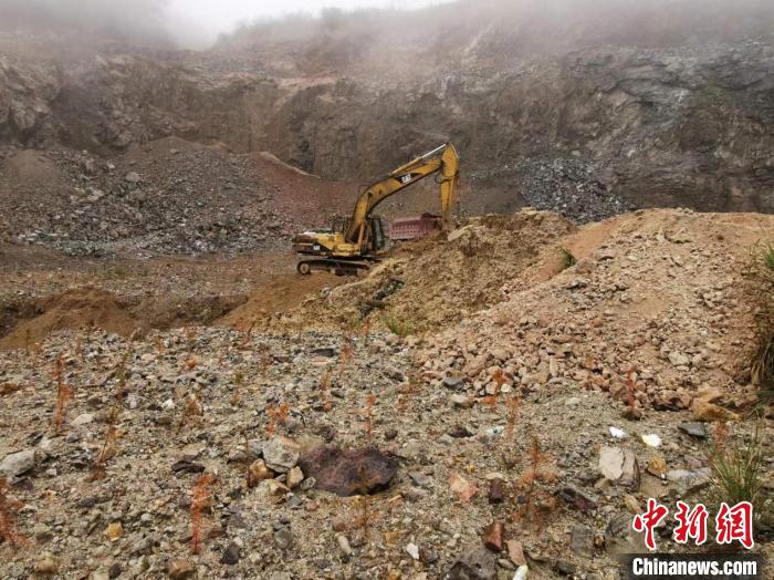 福建柘榮：礦山修復換新貌青山添綠披新裝