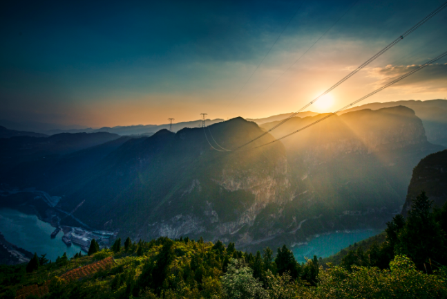 白鶴灘—江蘇±800千伏特高壓直流工程輸電線路。（受訪者供圖）