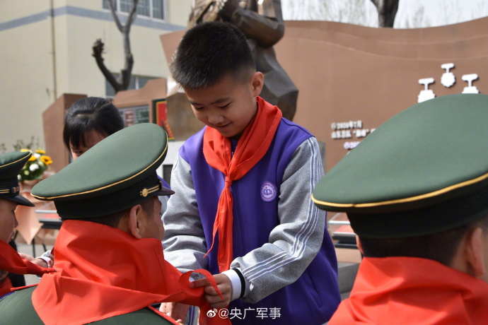 001SX8hXly1hck6kx5j9mj64mo334u1002 001SX8hXly1hck6kx5j9mj64mo334u1002