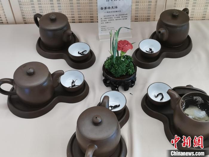 武夷山茶類美食?！”R美齡 攝