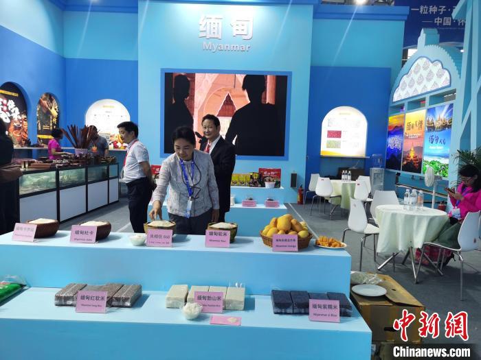 緬甸大米受青睞?！∠蛞基i 攝